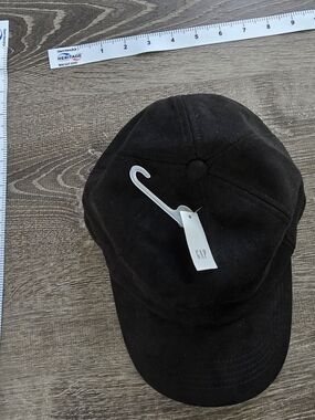 GAP Black Suede Baseball Cap